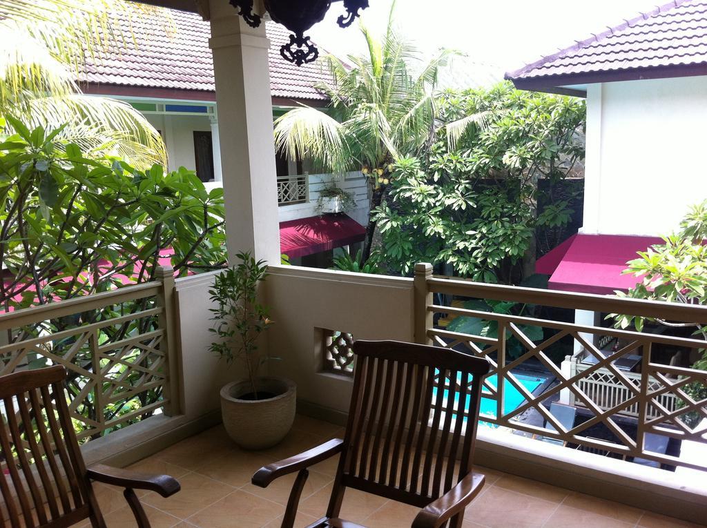 Hotel Indah Palace Yogyakarta Exterior photo