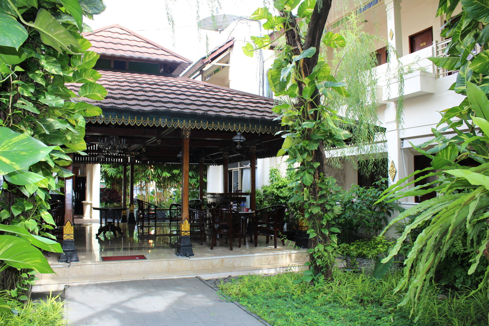Hotel Indah Palace Yogyakarta Exterior photo