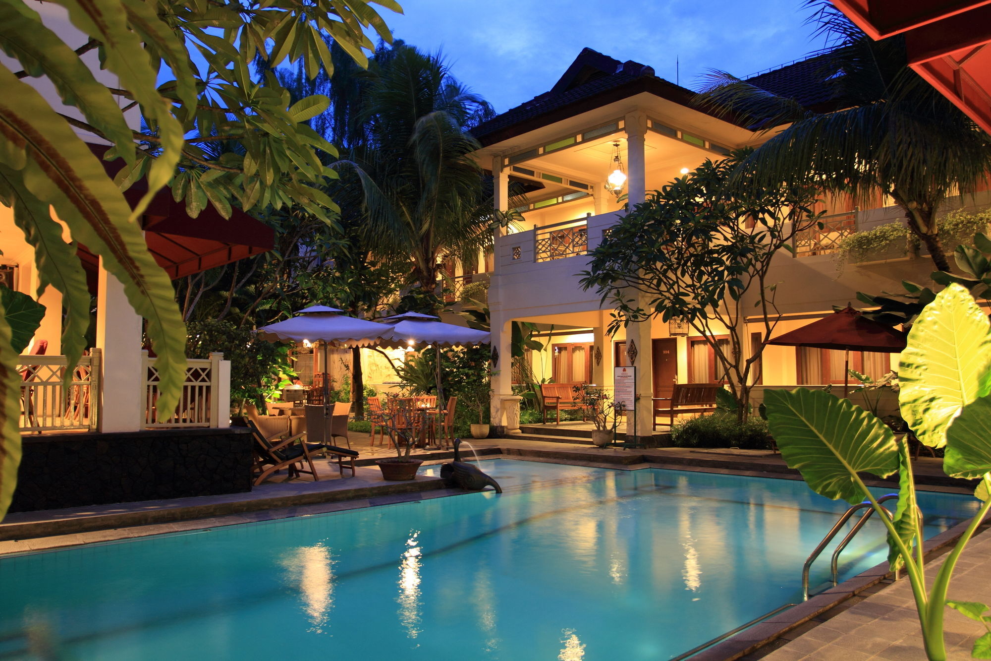 Hotel Indah Palace Yogyakarta Exterior photo