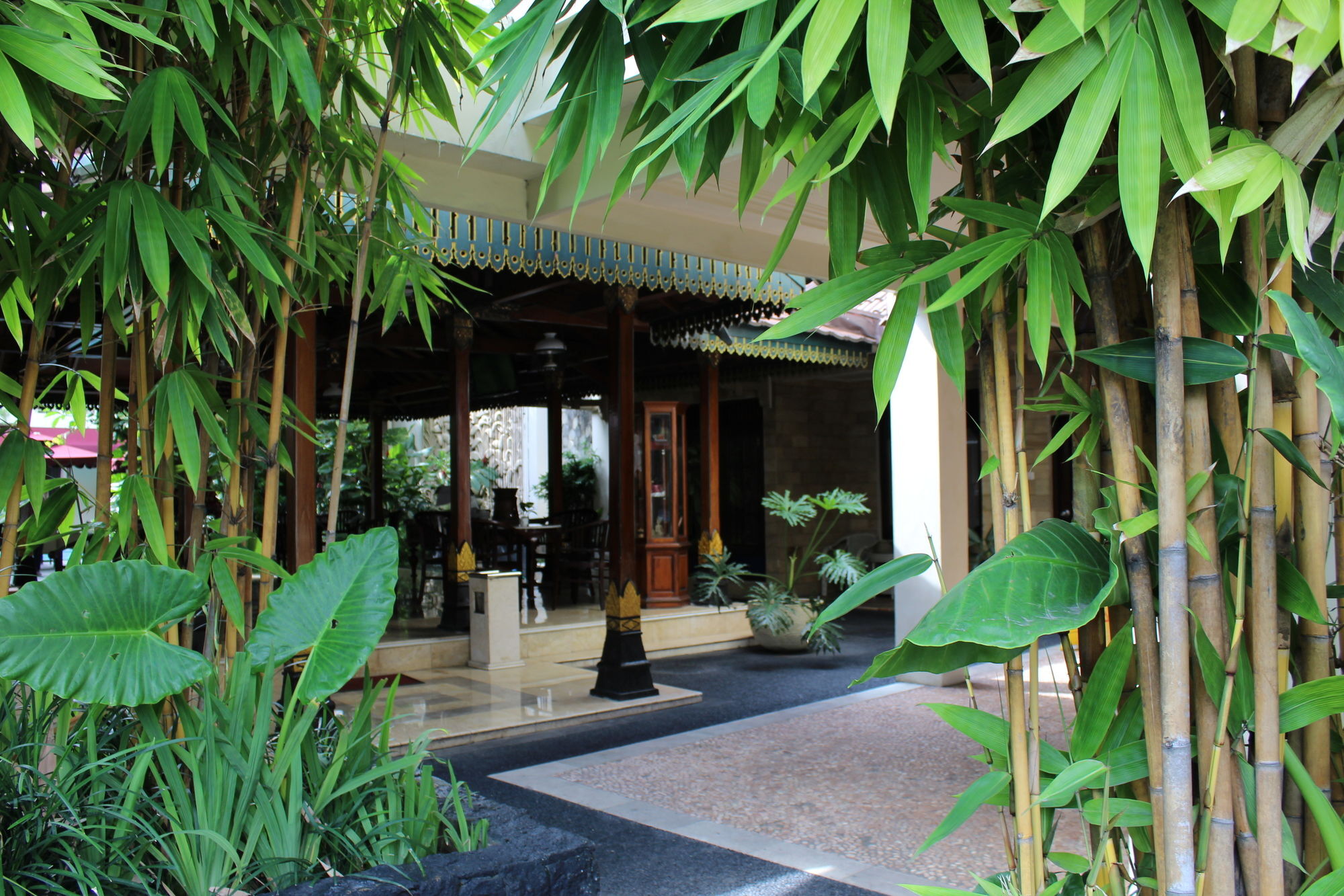 Hotel Indah Palace Yogyakarta Exterior photo